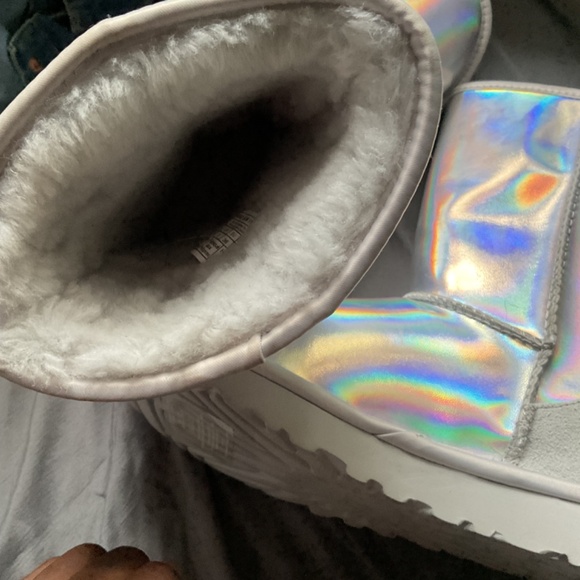 Shoes - Picture 4 of 5